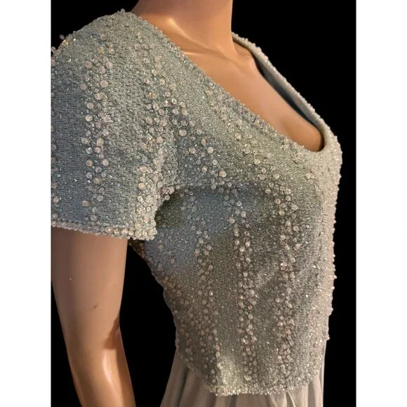 Victoria Royale Ltd. Size 12 Beaded baby Blue Evening Gown 100% silk 2pc - Picture 15 of 16